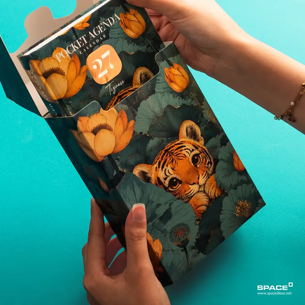 Tigress Gift Box Pocket 2027 – Space - الصورة 5